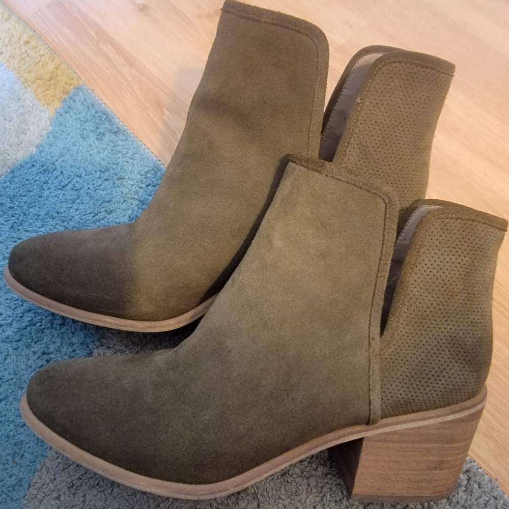 Olive Green Hinge Boots